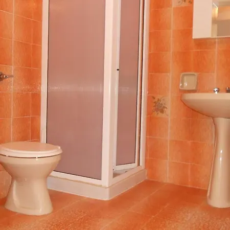 Διαμέρισμα Yellow House *